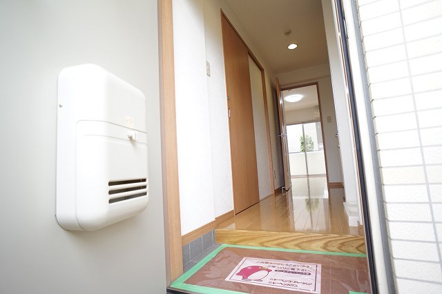 マルイチパラッツォエスト 玄関