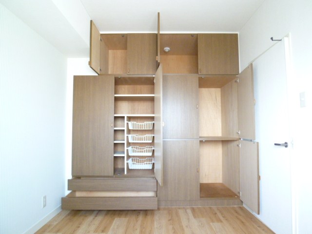 マンションレヴォール 収納