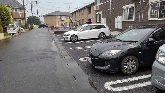 ベル・アンジュ 駐車場