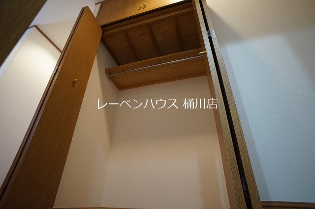 NBホームズ桶川 収納