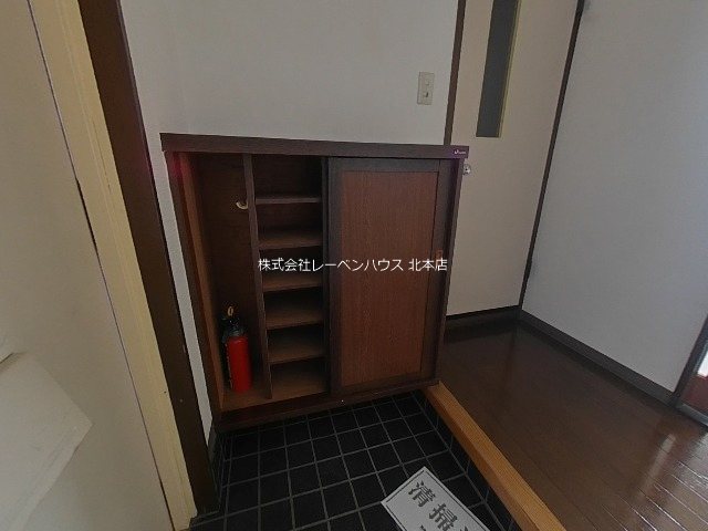フローテラス 玄関