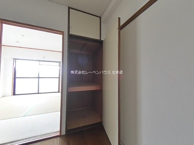 フローテラス 収納