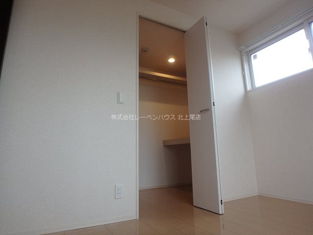 クレール原新町 収納