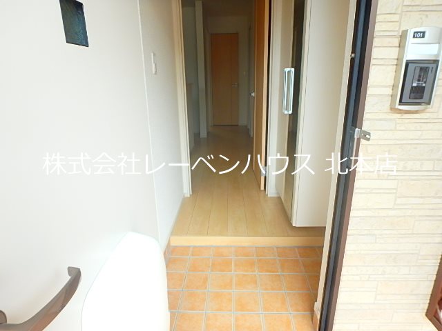 サンセリテ 玄関