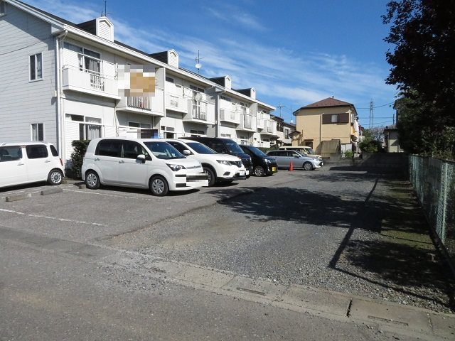 グラックス本山　A棟 駐車場