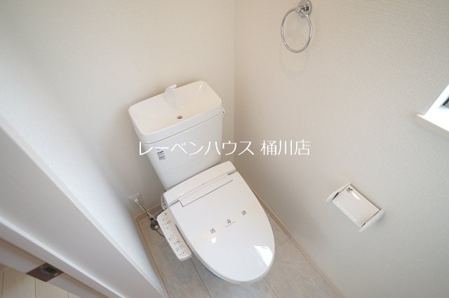 上尾市上貸家3号棟 トイレ
