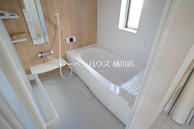 上尾市上貸家3号棟 風呂画像