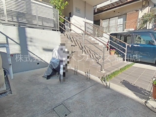 イーリス　浦和 その他