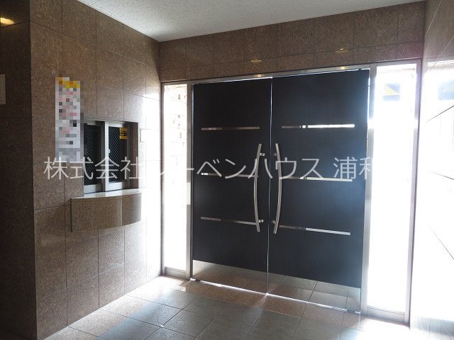 バージュアル浦和ウエスト ロビー