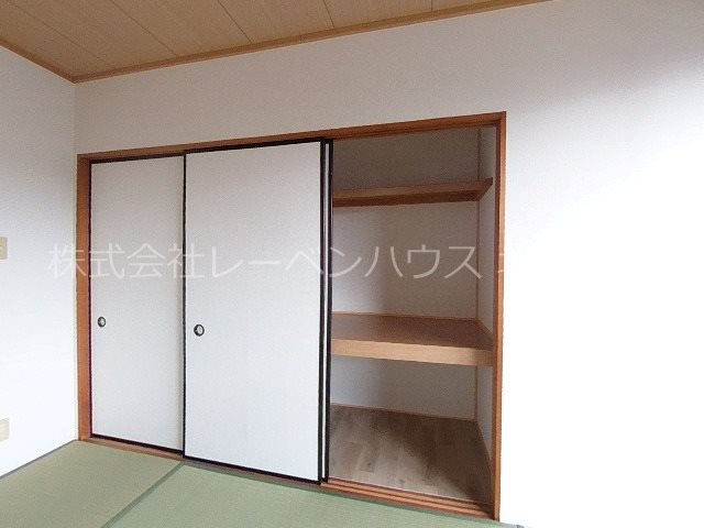 プレジオ大沢B 収納