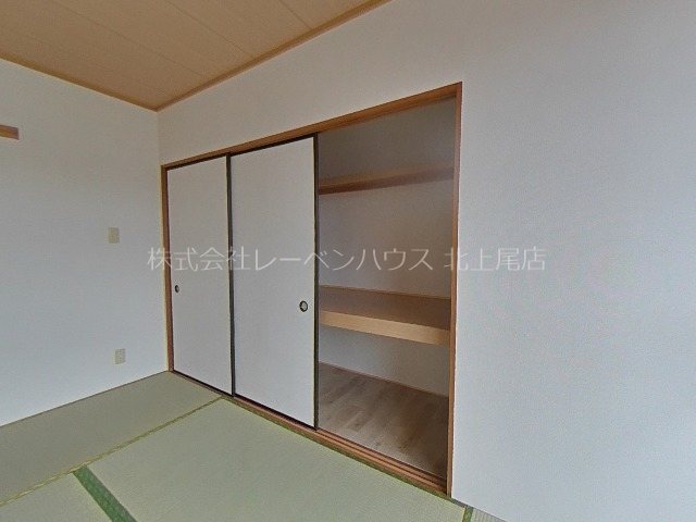プレジオ大沢B 収納