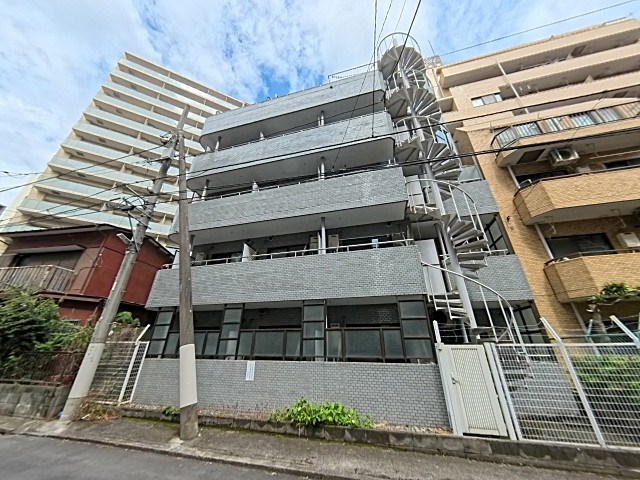 コスモスパジオ浦和常盤 外観