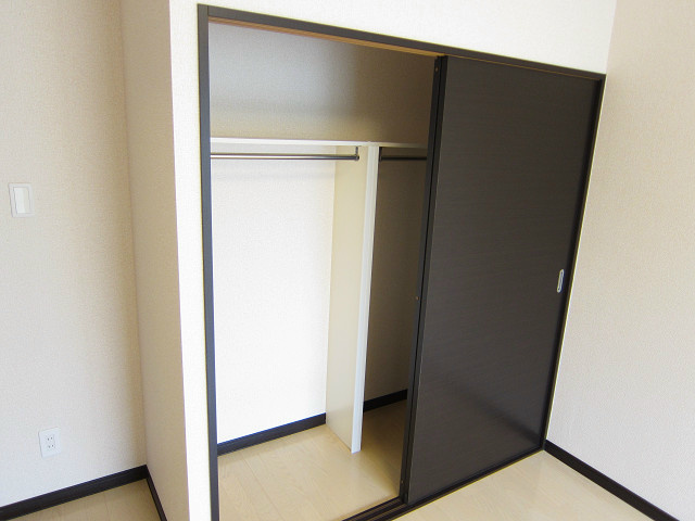 プリマベーラ鴨川 収納