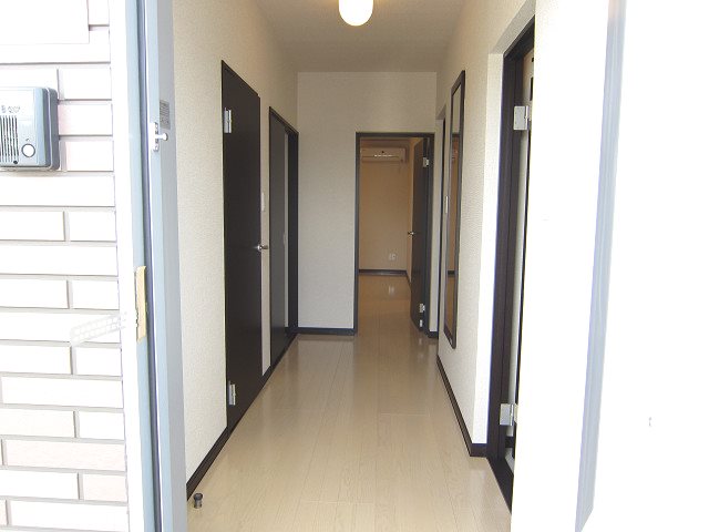 プリマベーラ鴨川 玄関