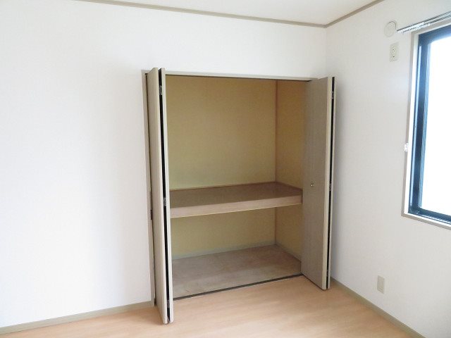 ホワイトハイツ白樺 収納