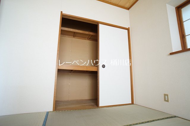 ビューパレス泉台Ｃ棟 収納