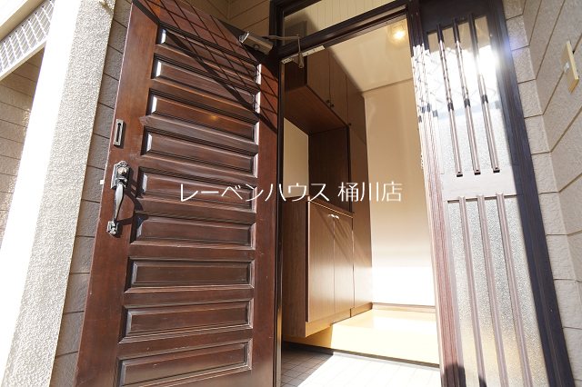 ビューパレス泉台Ｃ棟 玄関