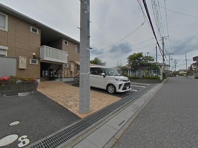 リヴェールメゾン櫻　弐番館 駐車場