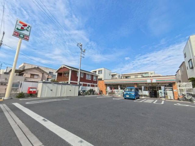 ＣｏｍｆｏｒｔＭａｉｓｏｎ浦和元町 コンビニ