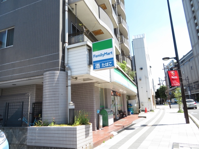 ポルト　ボヌール　浦和仲町 コンビニ