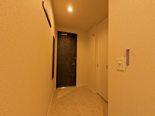 オカバさいたま日進ヘーベルメゾン 玄関