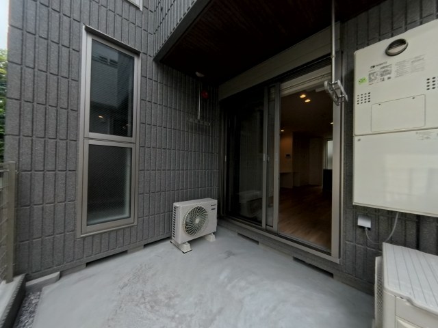 クレスコート岸町 ベランダ