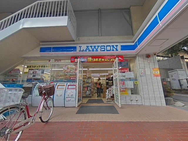 クレスコート岸町 コンビニ