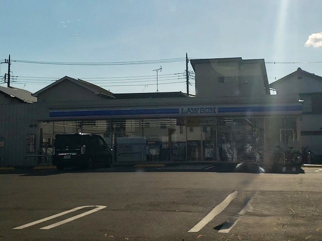 プリムヴェール コンビニ