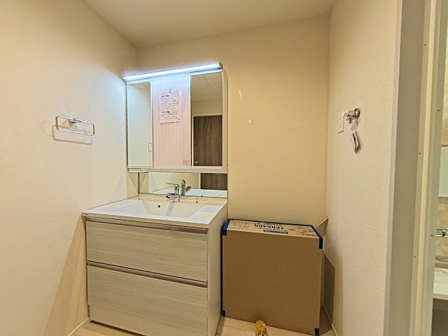 メゾンユイット 洗面所