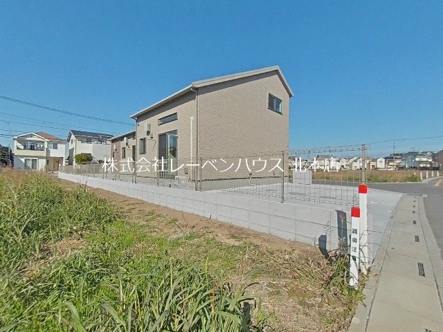 アートクラーノ 駐車場