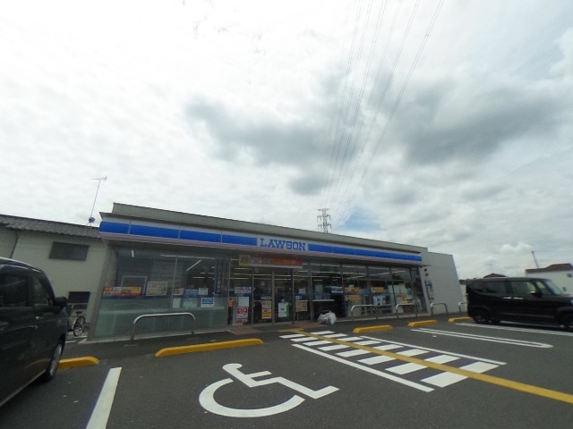 アートクラーノ コンビニ