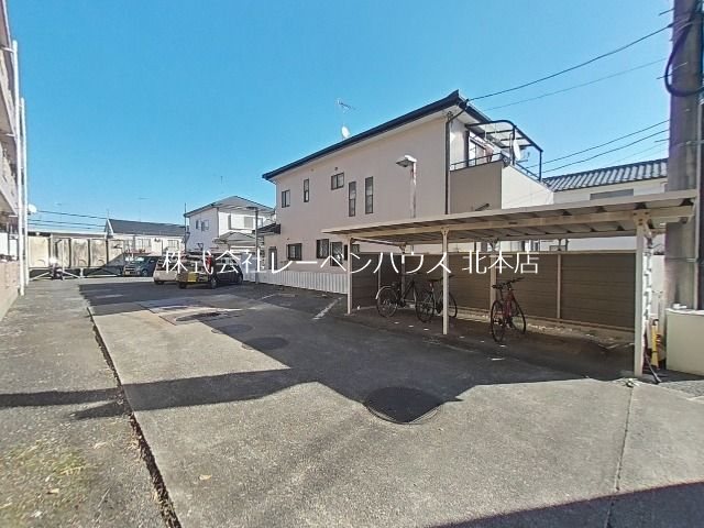 カーサグレース 駐車場