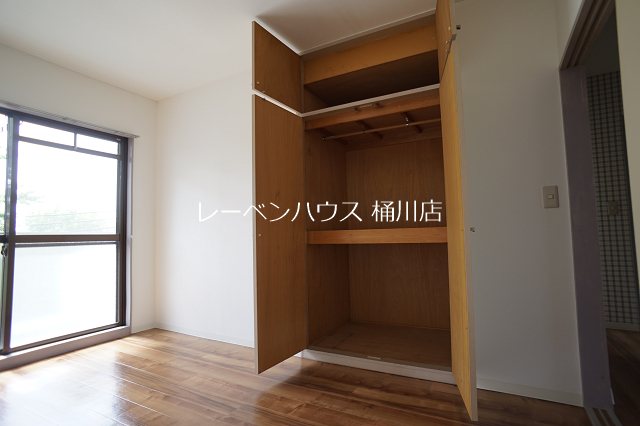 サンライズ若宮 収納