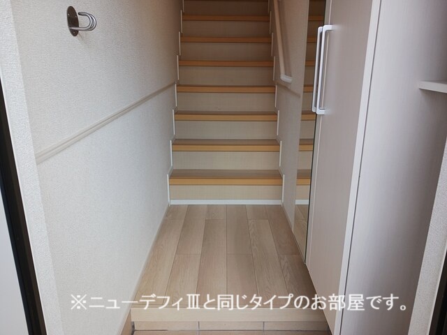 ヒカルサ西大宮 玄関
