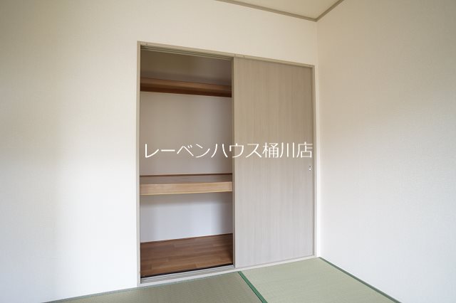 マロンハイツC 収納