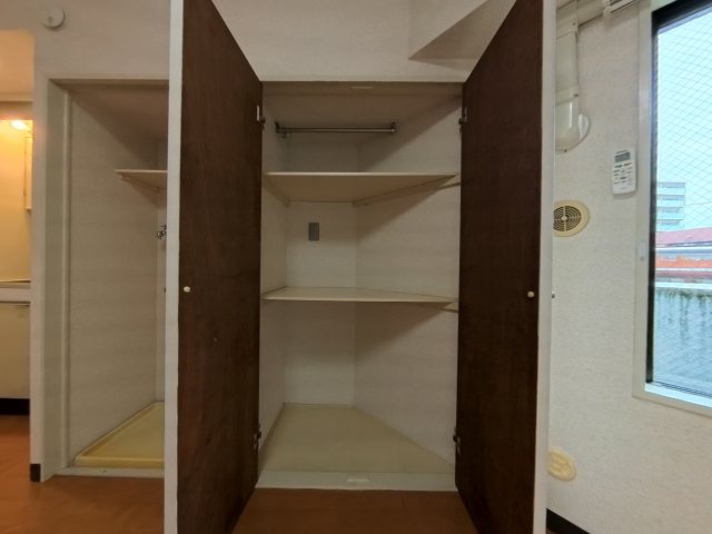 コスモスパジオ浦和常盤 収納