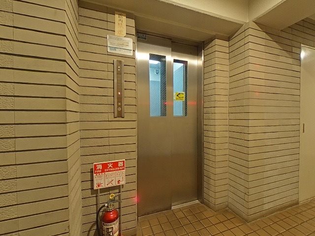 コスモスパジオ浦和常盤 ロビー
