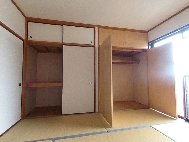 メゾンエトワール 収納