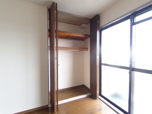メゾンエトワール 収納