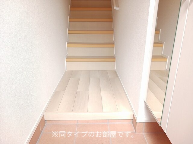 カーサ・ヴェルデ 玄関