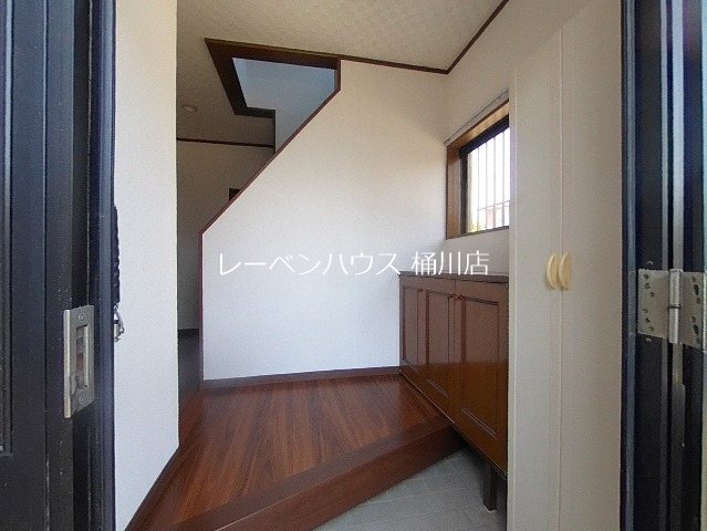上の家 玄関
