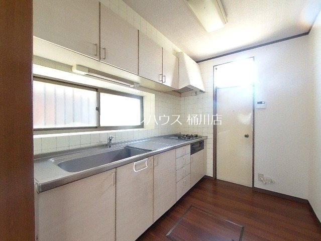 上の家 キッチン