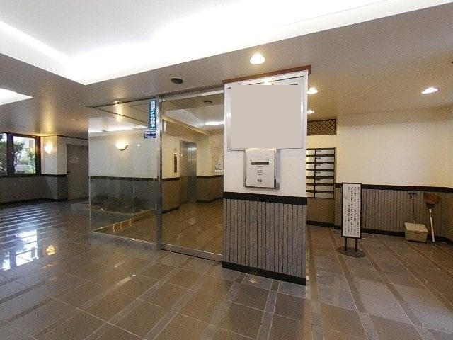 ライオンズマンション浦和県庁前 ロビー