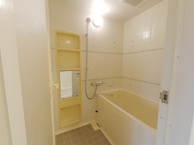 ライオンズマンション浦和県庁前 風呂画像