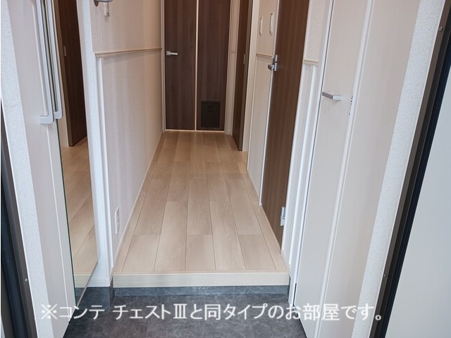 コスモステラス　ウエスト 玄関
