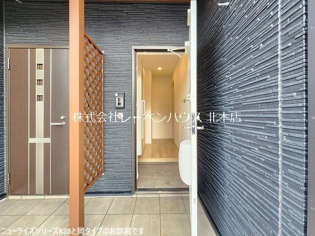 ラナンキュラス 玄関