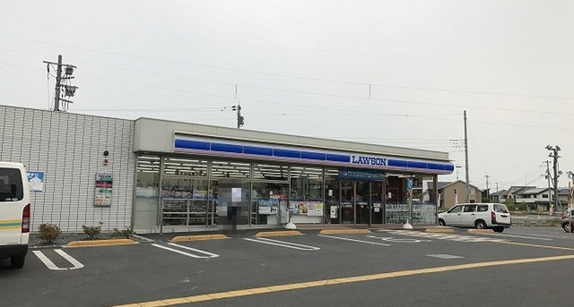 シャトンノアール鴻巣 コンビニ