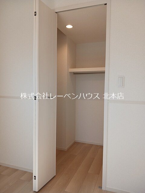シャトンノアール鴻巣 収納