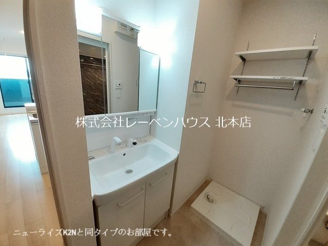 ベルフェリスD 洗面所