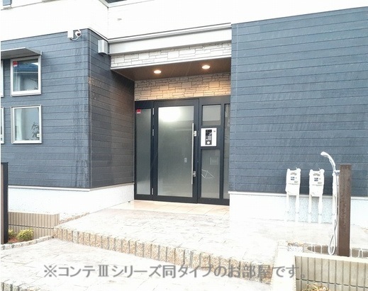 カーサ　ビアンカ　デュエ エントランス